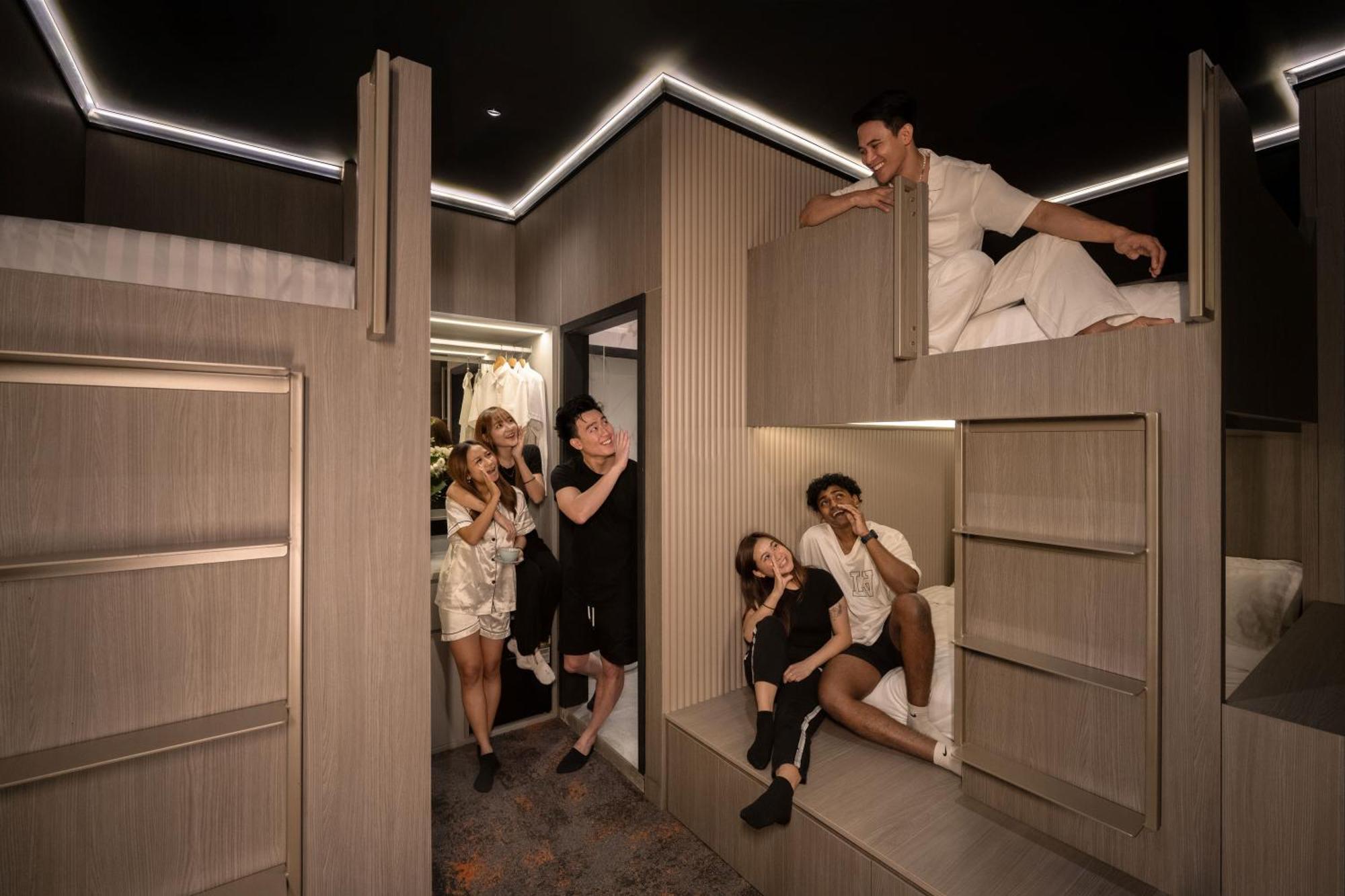 Cube Social Boutique Capsule Hotel At Boat Quay Singapour Extérieur photo