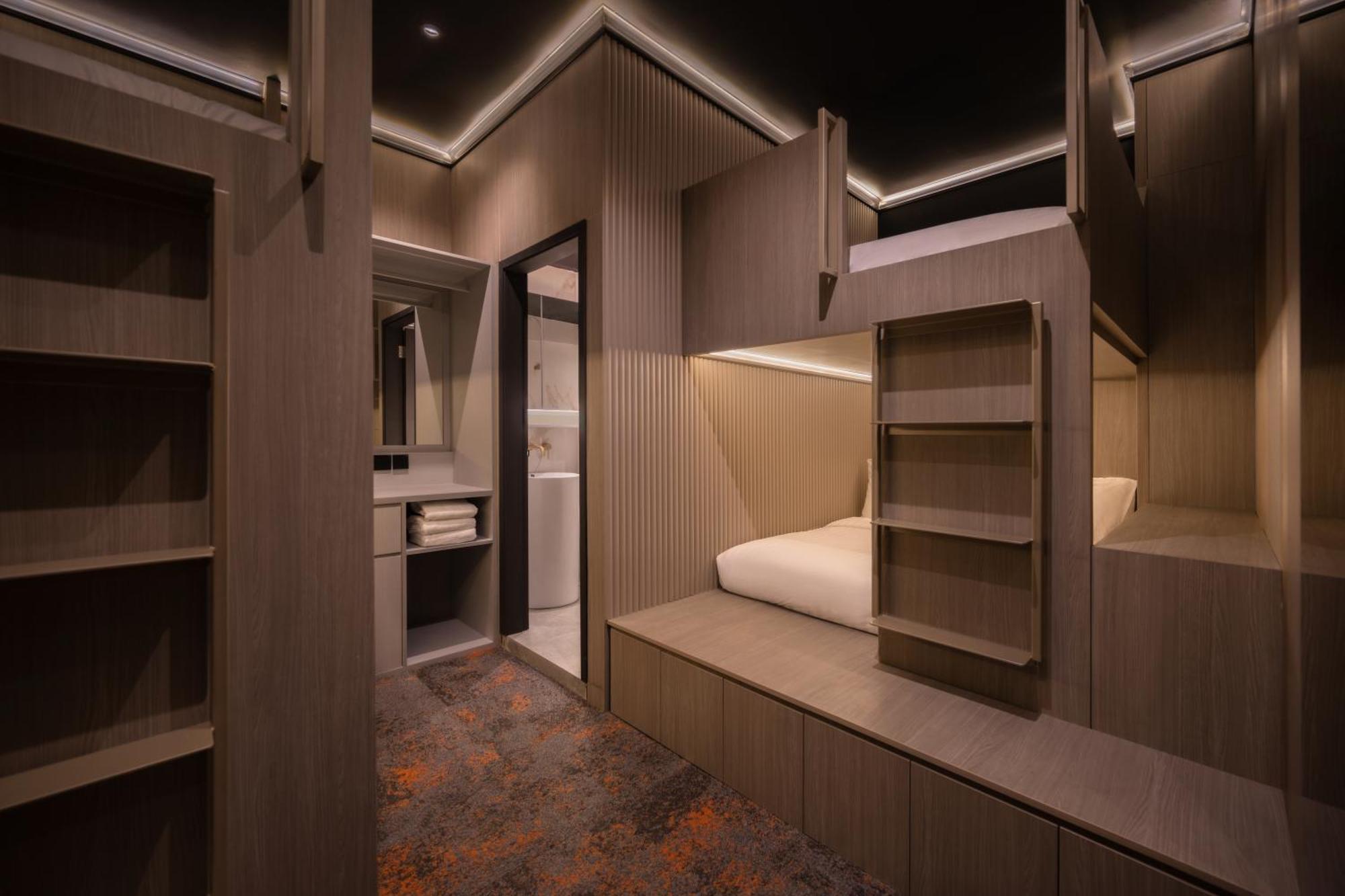 Cube Social Boutique Capsule Hotel At Boat Quay Singapour Extérieur photo