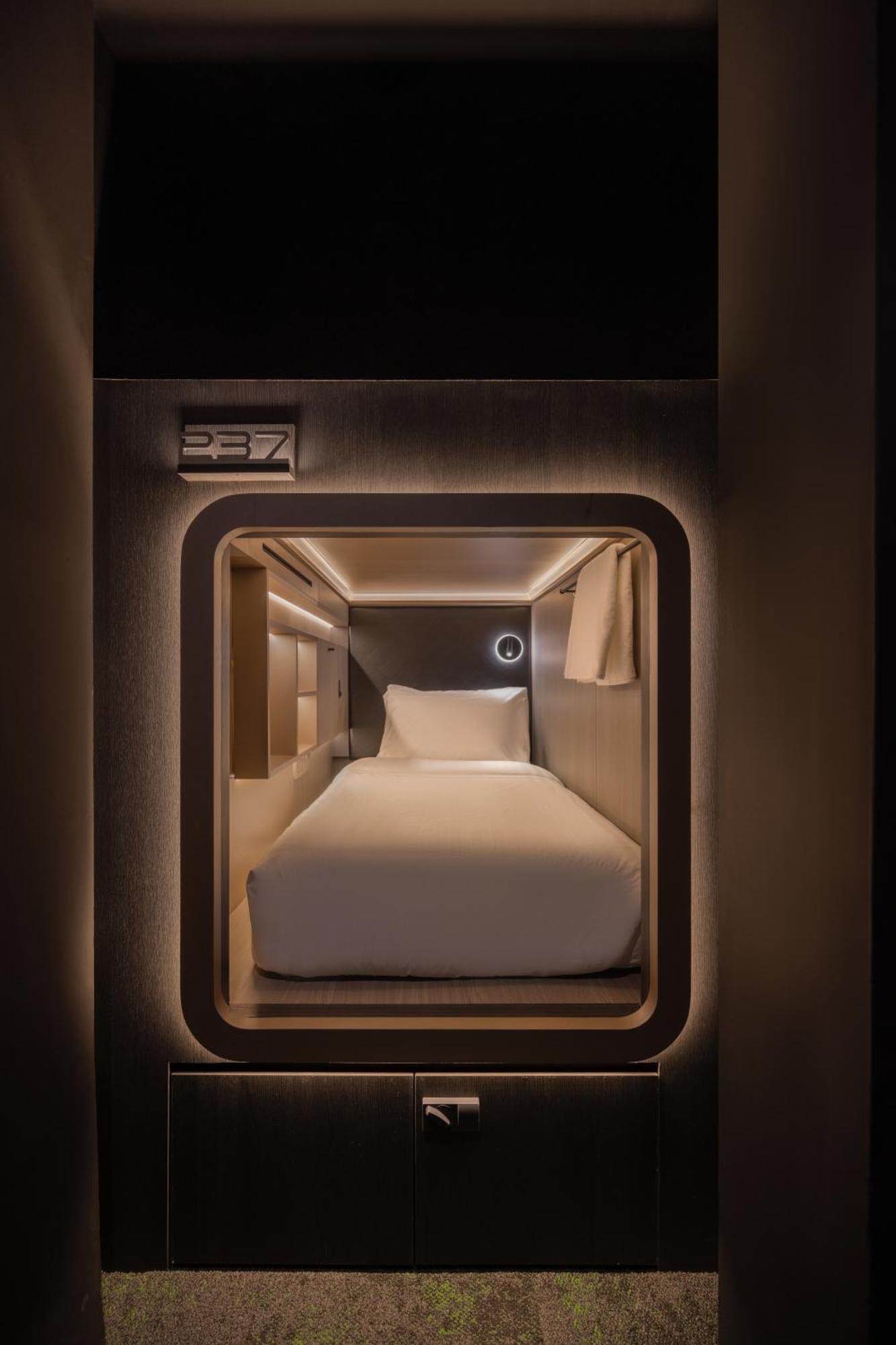 Cube Social Boutique Capsule Hotel At Boat Quay Singapour Extérieur photo