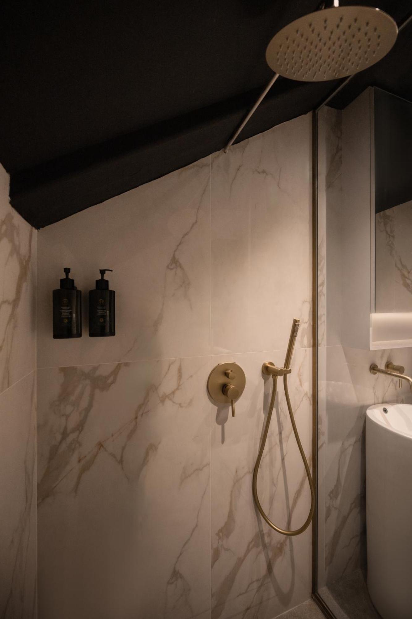 Cube Social Boutique Capsule Hotel At Boat Quay Singapour Extérieur photo