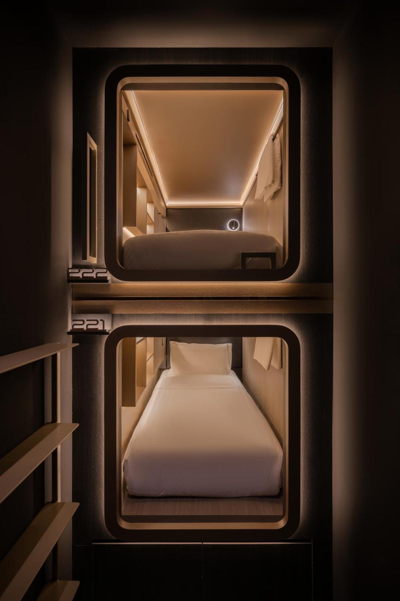 Cube Social Boutique Capsule Hotel At Boat Quay Singapour Extérieur photo