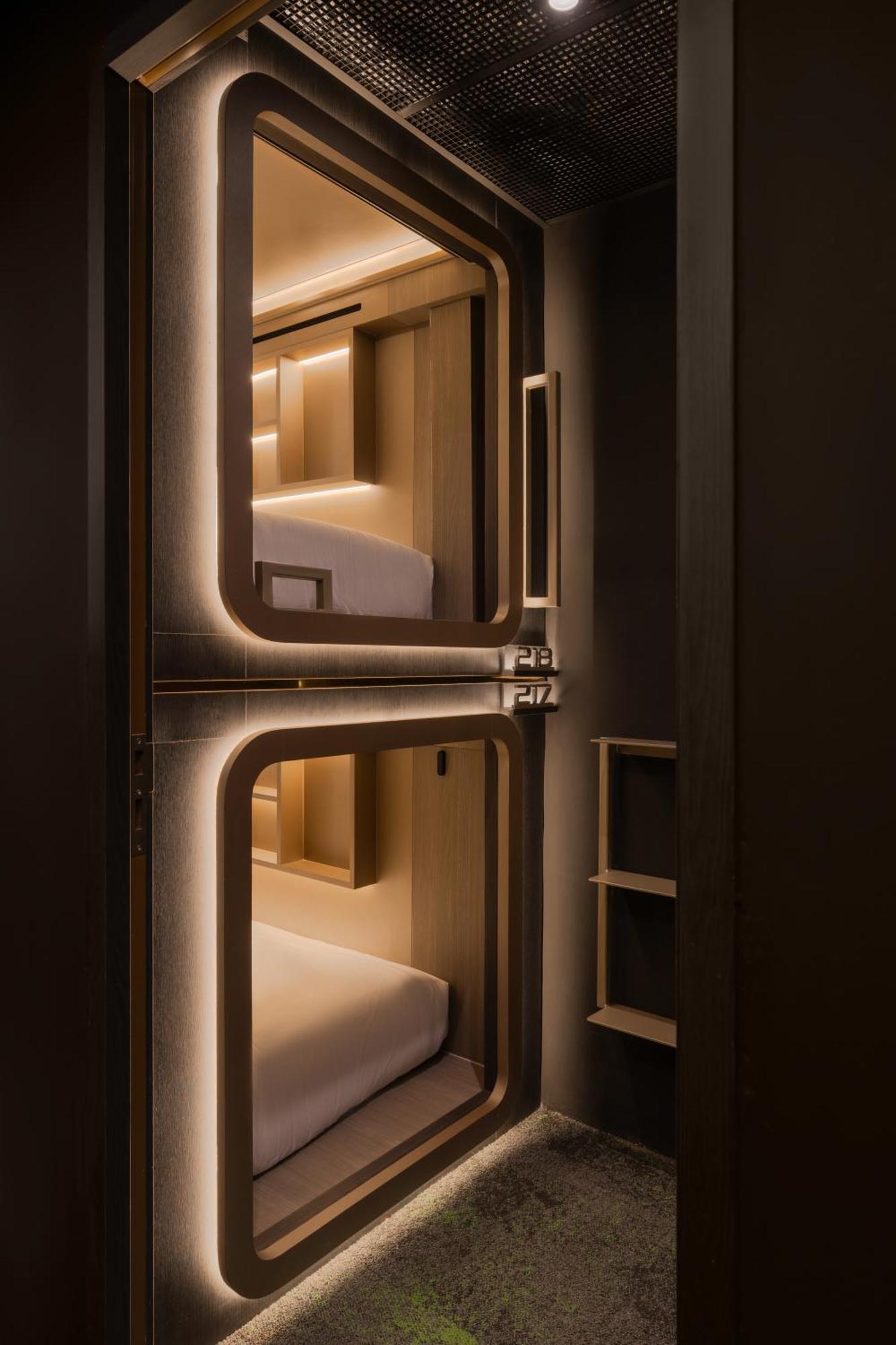 Cube Social Boutique Capsule Hotel At Boat Quay Singapour Extérieur photo
